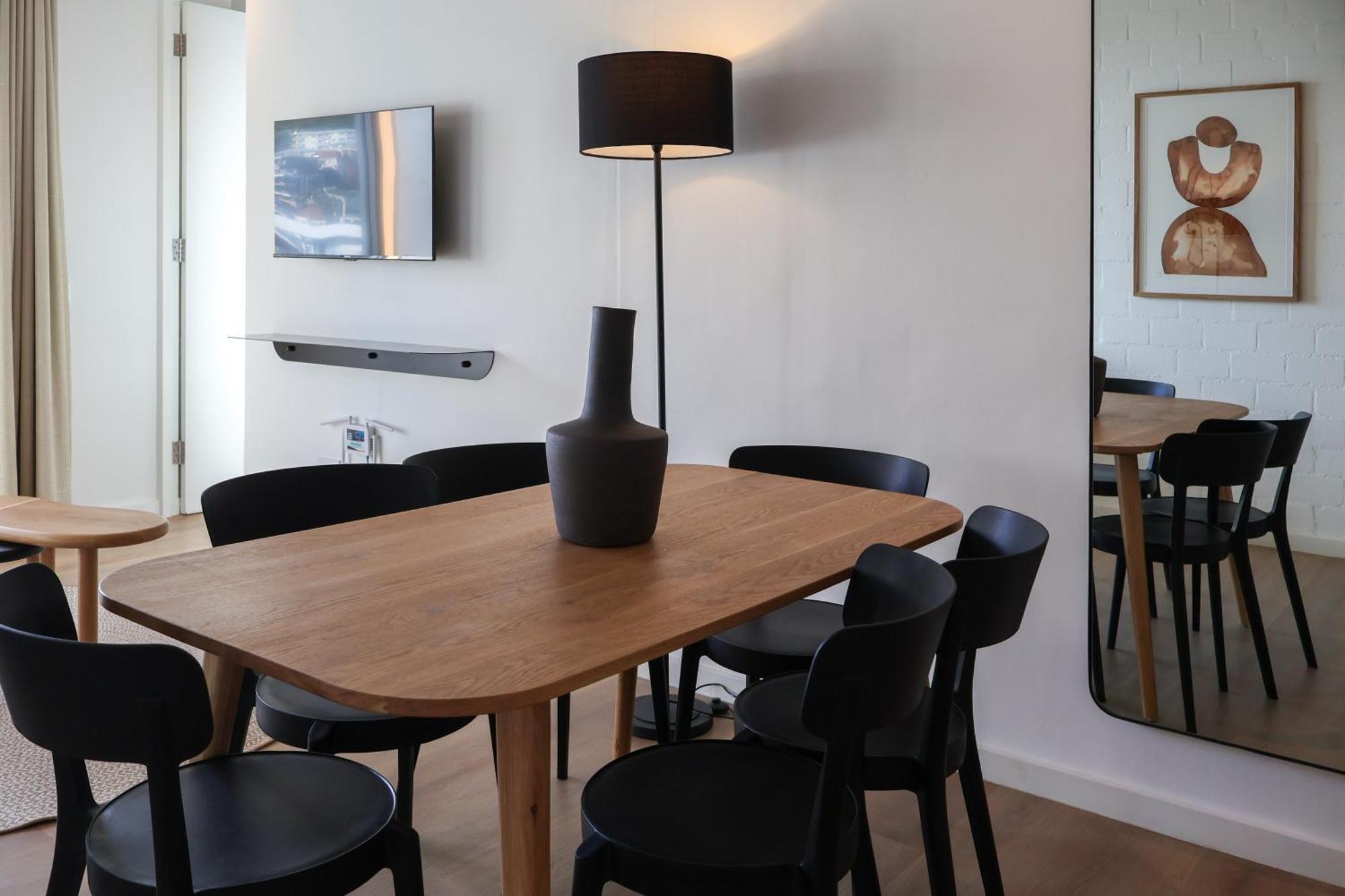 Eighty2 On M - Fluent Serviced Apartment