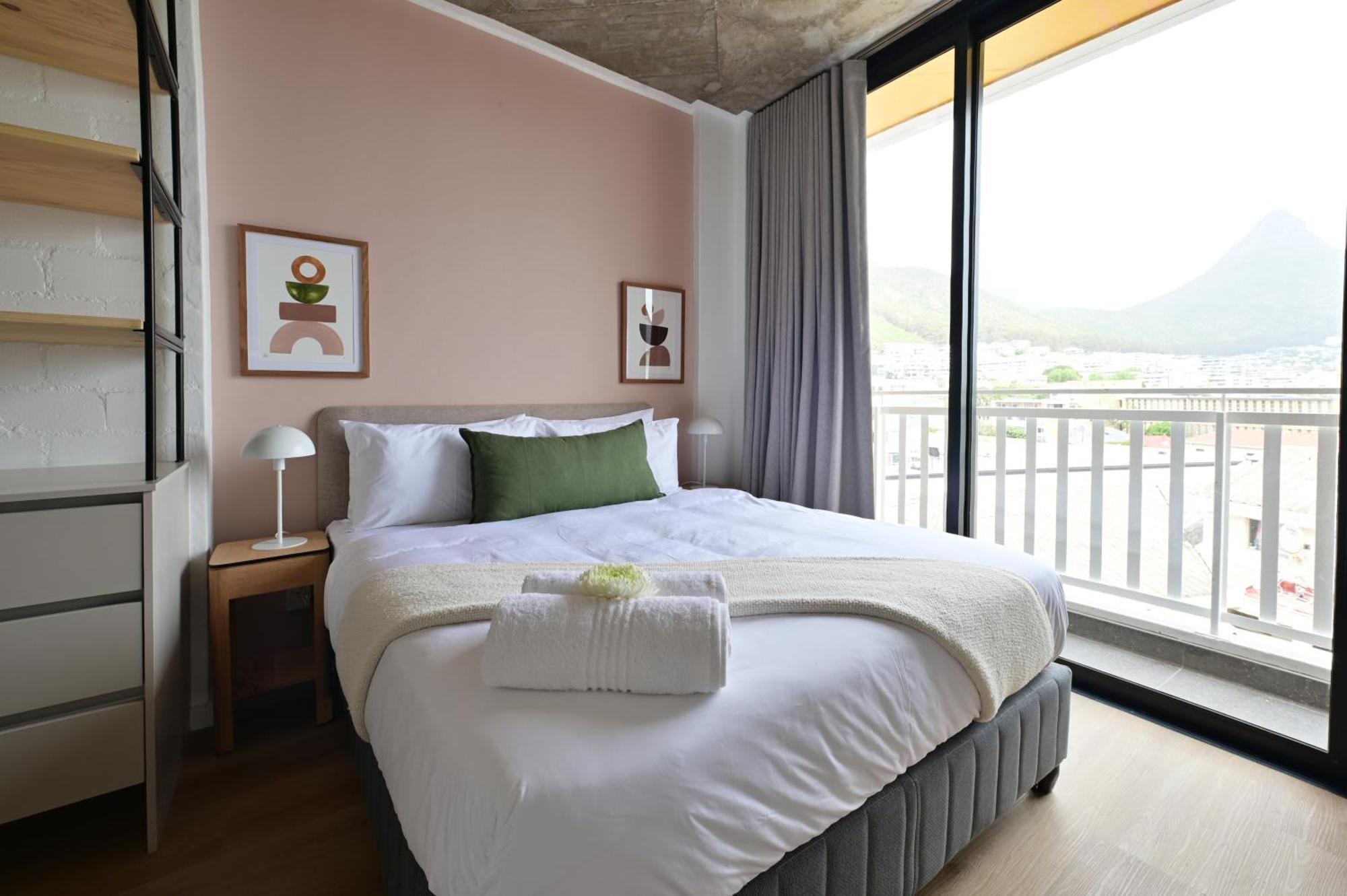 Eighty2 On M - Fluent Serviced Cape Town